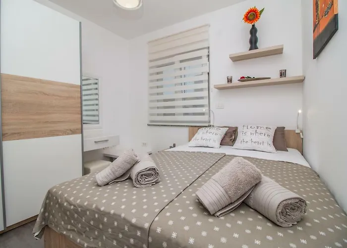 Sunny Point Apartamento *