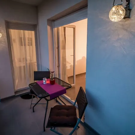 Sunny Point Apartment